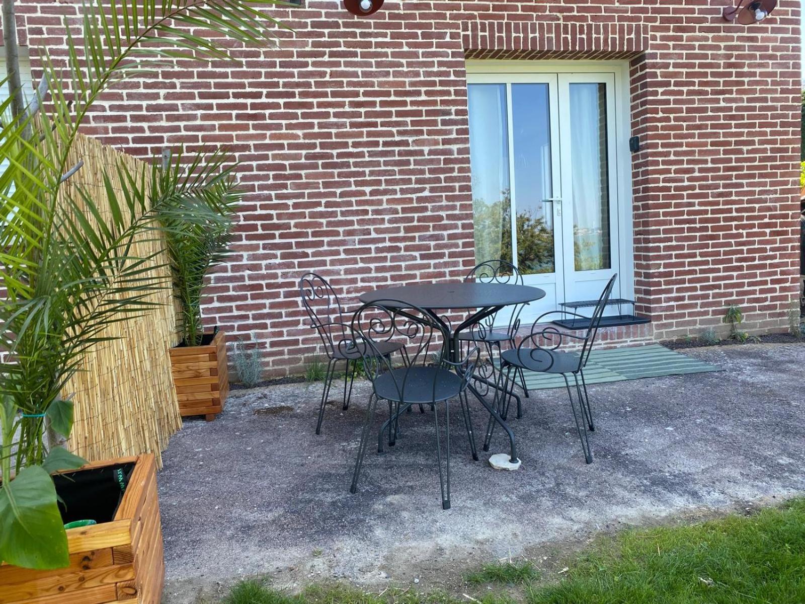 Gites De La Baie D'Honfleur Cricqueboeuf Exterior photo